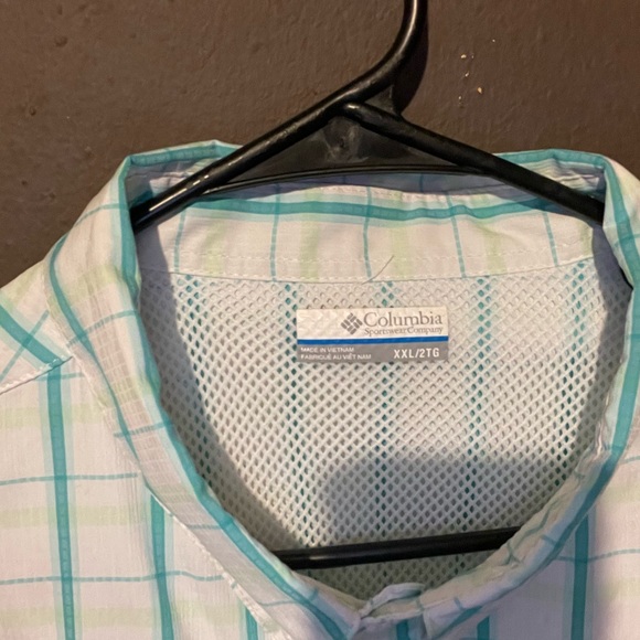 Columbia button up - Picture 2 of 2